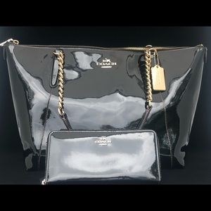 COACH AVA BLACK PATENT LEATHER CHAIN TOTE & WALLET